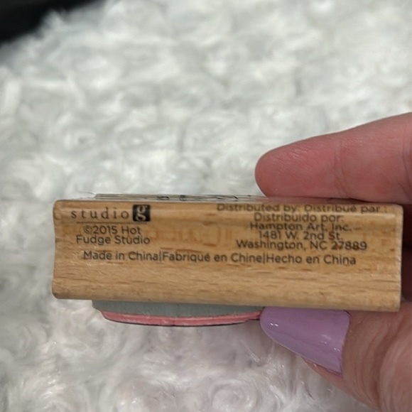 Elephant Stamper with Umbrella Design - Picture 4 of 4